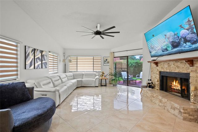 655 NIGHTHAWK CIRCLE, Winter Springs, FL 32708