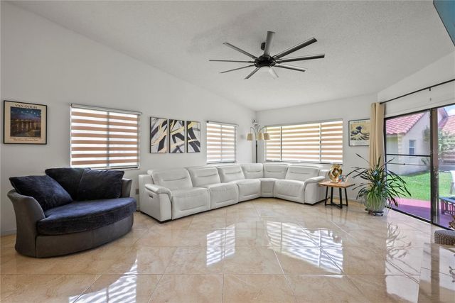 655 NIGHTHAWK CIRCLE, Winter Springs, FL 32708