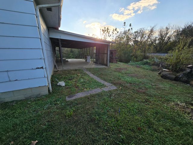 225 Highway 930, Artemus, KY 40903