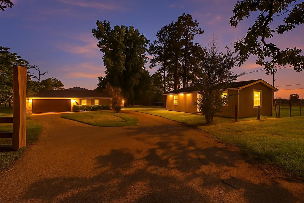 31302 Wisteria Road, Magnolia, TX 77355