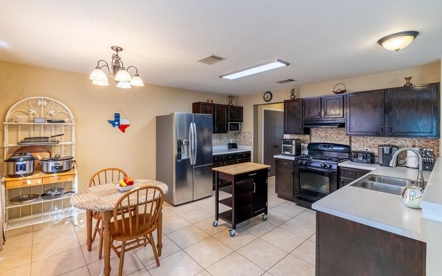 209 Prairie Verbena DR, Kyle, TX 78640