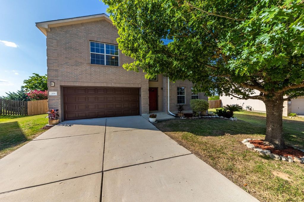 209 Prairie Verbena DR, Kyle, TX 78640