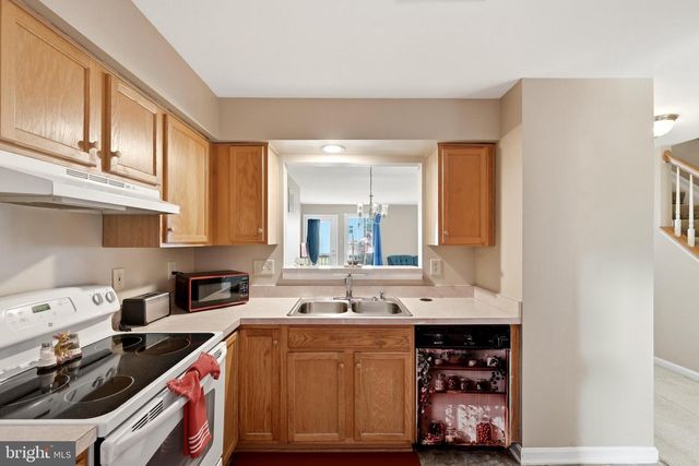 227 FRAZER DR, Purcellville, VA 20132