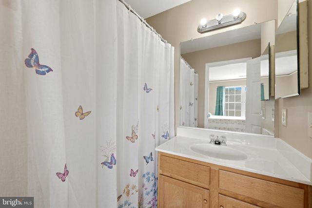 227 FRAZER DR, Purcellville, VA 20132