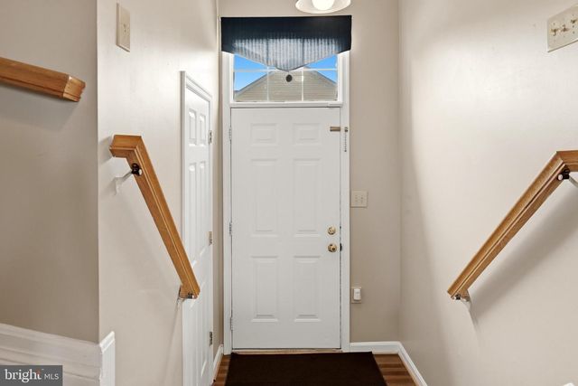 227 FRAZER DR, Purcellville, VA 20132