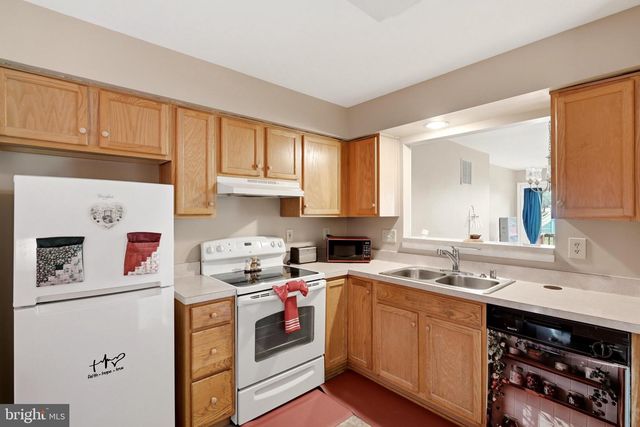 227 FRAZER DR, Purcellville, VA 20132