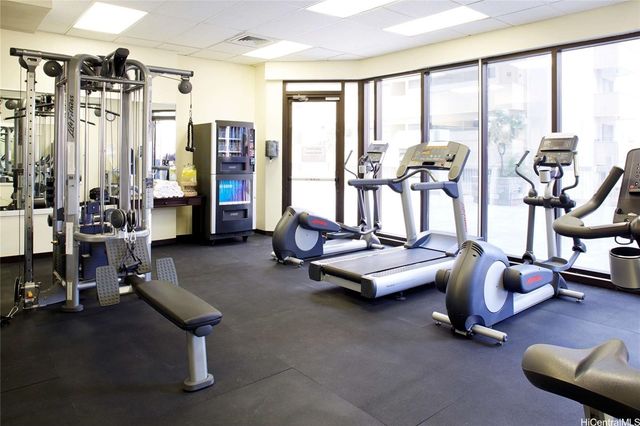 445 Seaside Avenue 2510, Honolulu, HI 96815