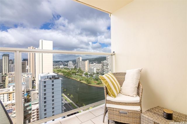 445 Seaside Avenue 2510, Honolulu, HI 96815