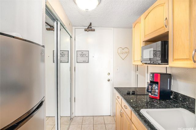 445 Seaside Avenue 2510, Honolulu, HI 96815