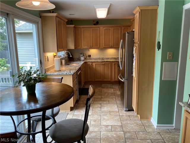 2006 Campus Road, South Euclid, OH 44121