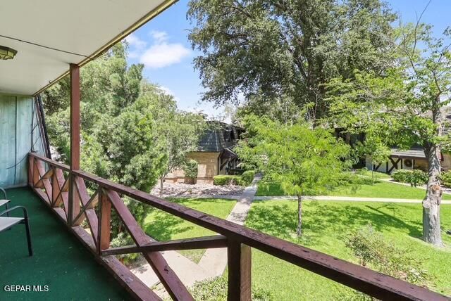 350 Thunderbird Drive 71, El Paso, TX 79912