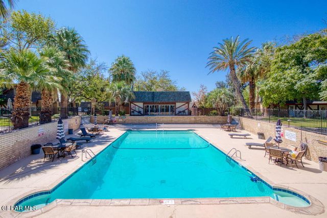 350 Thunderbird Drive 71, El Paso, TX 79912