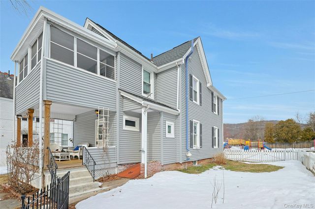 9 Clinton Place, Suffern, NY 10901