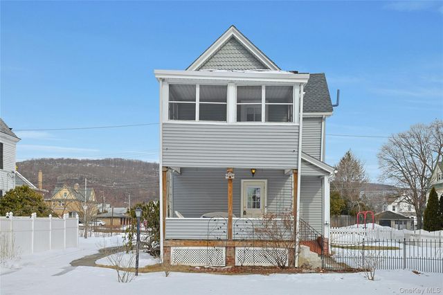 9 Clinton Place, Suffern, NY 10901