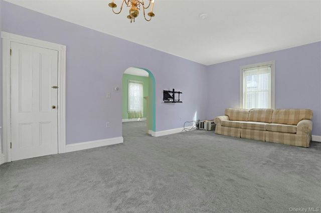 9 Clinton Place, Suffern, NY 10901