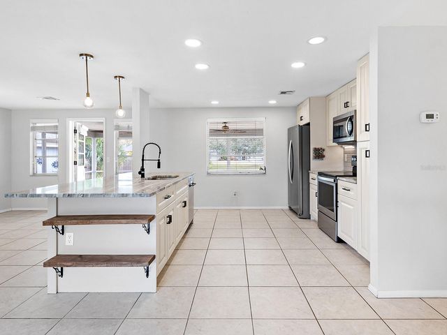 1216 SUNSET AVENUE, Nokomis, FL 34275