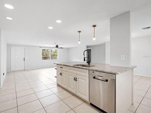 1216 SUNSET AVENUE, Nokomis, FL 34275