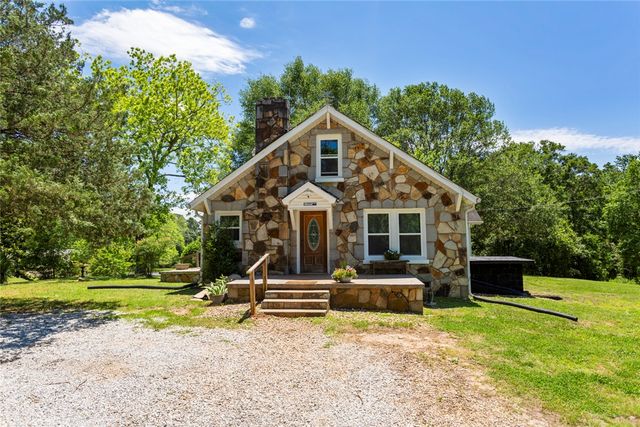 2549 Six Mile Highway, Central, SC 29630