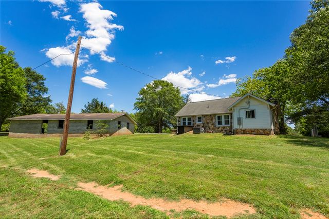 2549 Six Mile Highway, Central, SC 29630