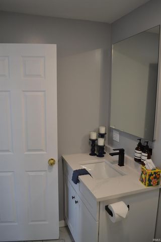 10922 N Lower Lake Shore Drive, Monticello, IN 47960