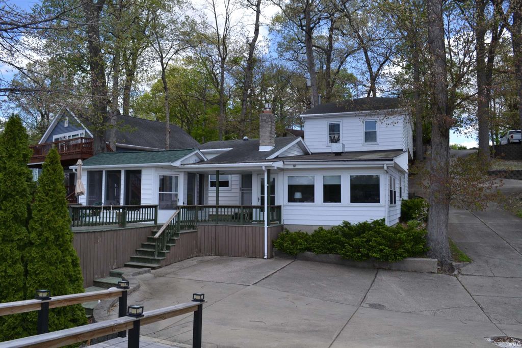 10922 N Lower Lake Shore Drive, Monticello, IN 47960