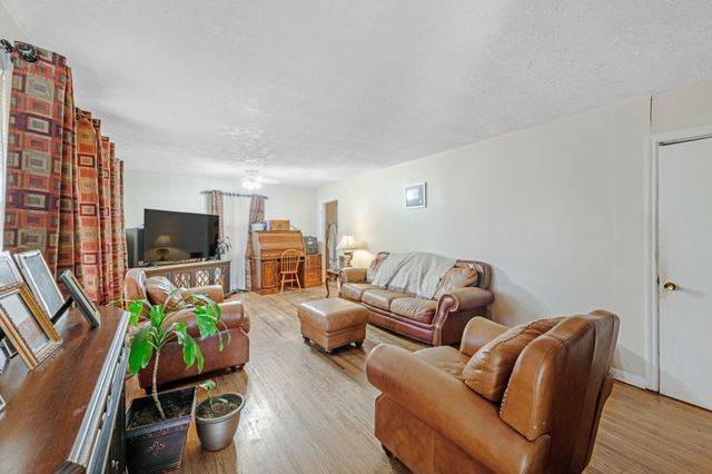 3214 Resha Ln, Nashville, TN 37218