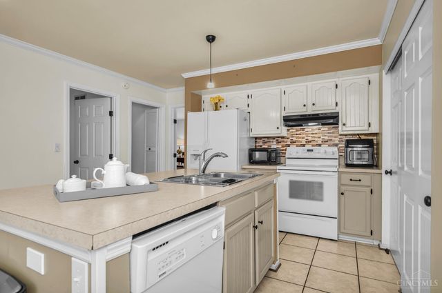 11 Devon Court, Fairfield, OH 45014