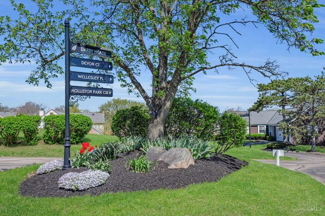 11 Devon Court, Fairfield, OH 45014