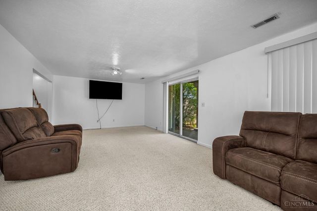11 Devon Court, Fairfield, OH 45014
