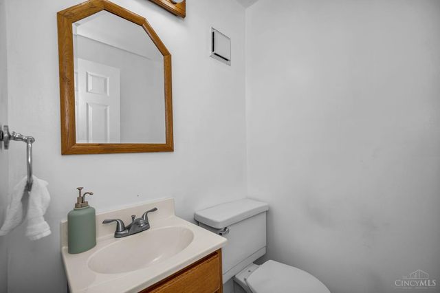 11 Devon Court, Fairfield, OH 45014