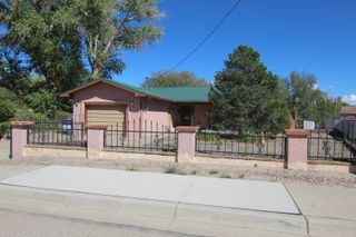 652 Helen Circle, Los Lunas, NM 87031