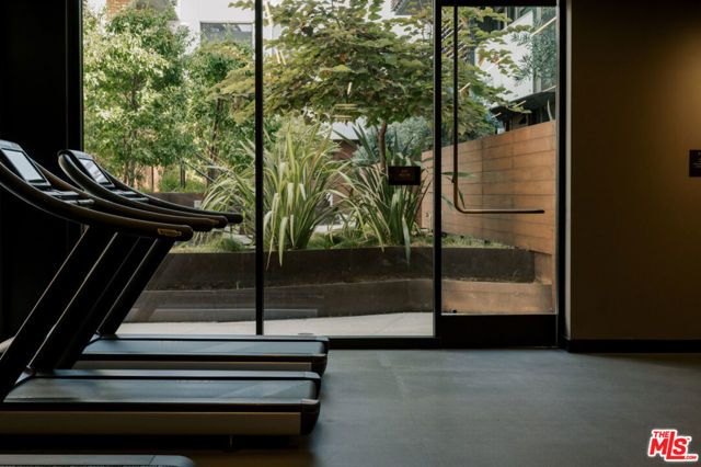 702 N Doheny Drive TH8, West Hollywood, CA 90069