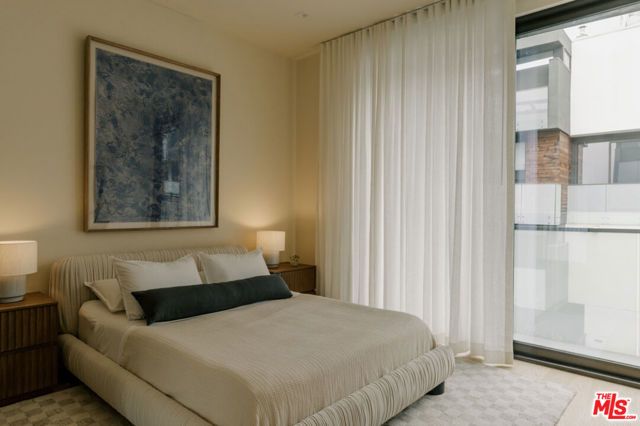 702 N Doheny Drive TH8, West Hollywood, CA 90069