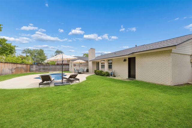 3920 Georgian Drive, Haltom City, TX 76117