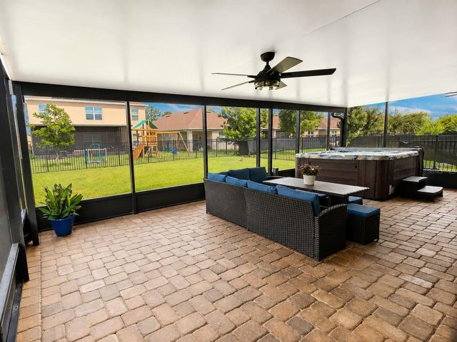 172 LAZIO CIRCLE, Debary, FL 32713