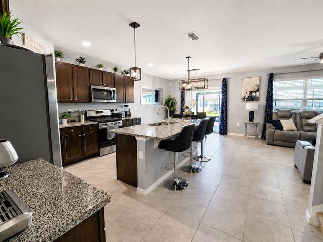 172 LAZIO CIRCLE, Debary, FL 32713