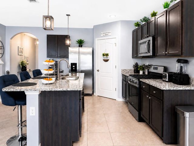 172 LAZIO CIRCLE, Debary, FL 32713