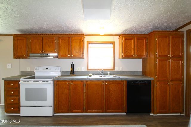 715 S Holland Sylvania Road, Lot 19, Toledo, OH 43615