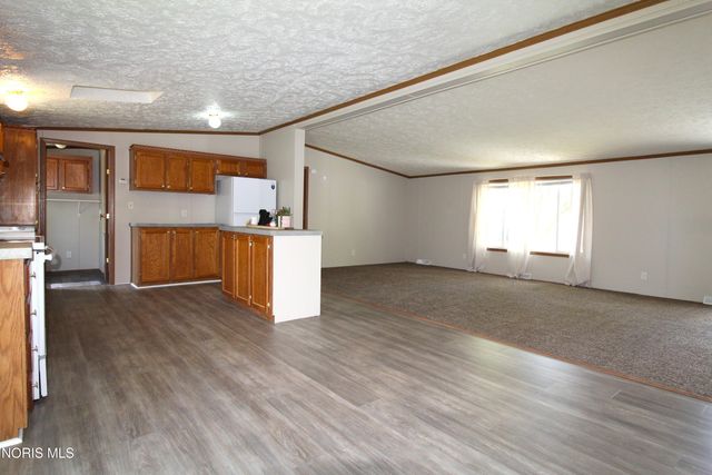 715 S Holland Sylvania Road, Lot 19, Toledo, OH 43615