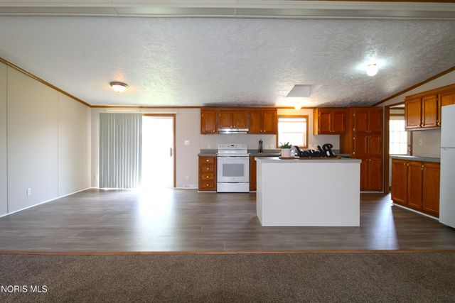 715 S Holland Sylvania Road, Lot 19, Toledo, OH 43615