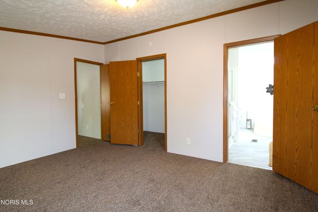 715 S Holland Sylvania Road, Lot 19, Toledo, OH 43615