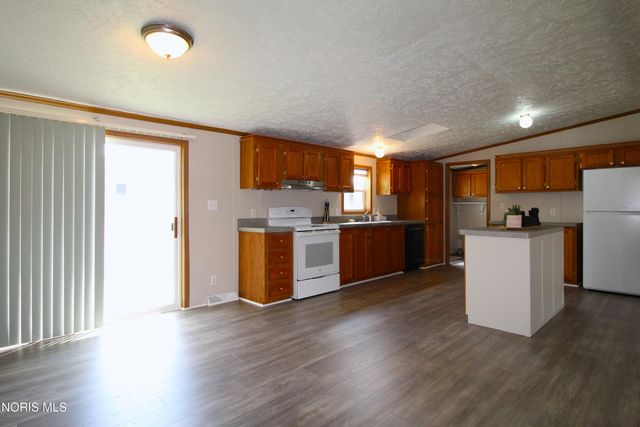 715 S Holland Sylvania Road, Lot 19, Toledo, OH 43615