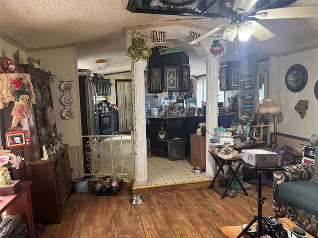 4820 12th Street, Bacliff, TX 77518