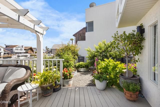 2350 Greencastle Lane, Oxnard, CA 93035