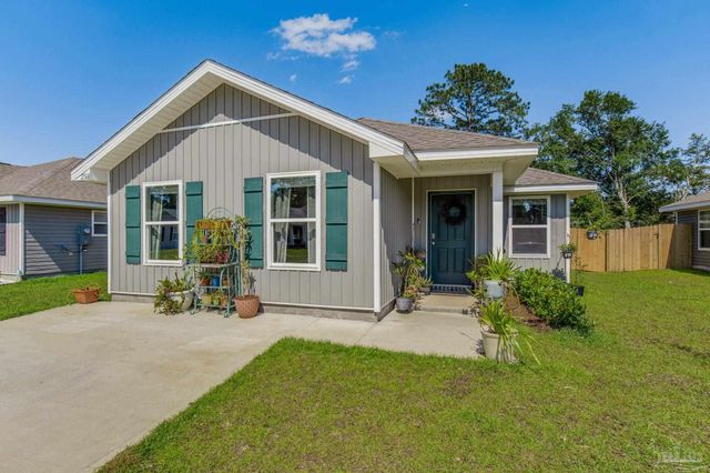 2568 Sutton Place Dr, Cantonment, FL 32533