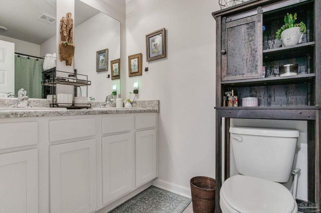 2568 Sutton Place Dr, Cantonment, FL 32533