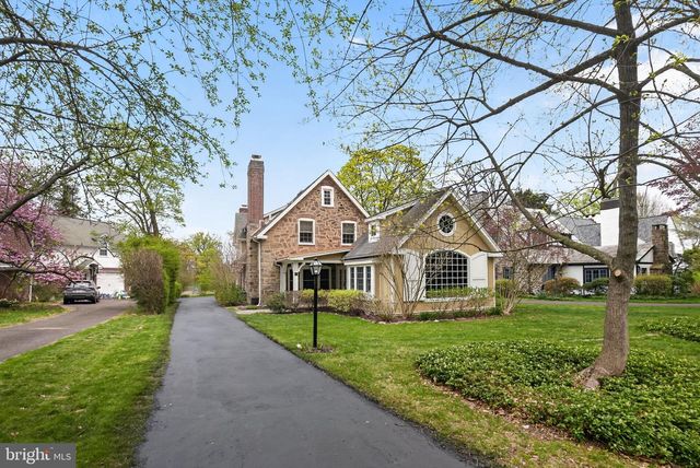 221 N BENT RD, Wyncote, PA 19095