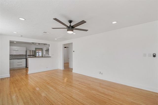 320 Coronado Street A, Houston, TX 77009