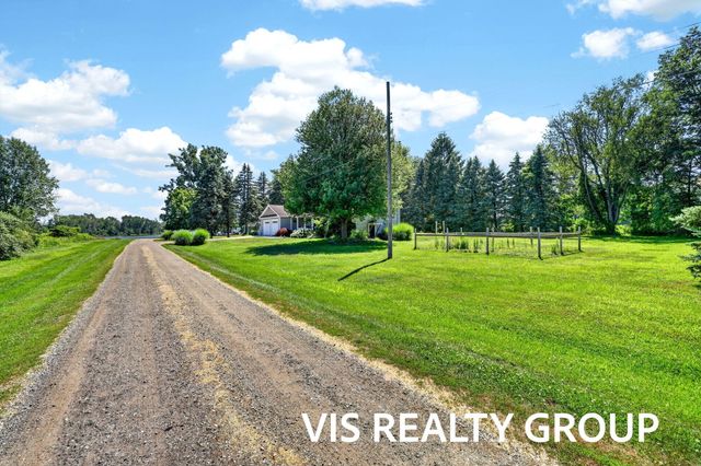 14943 Groenevelt Road, Spring Lake, MI 49456