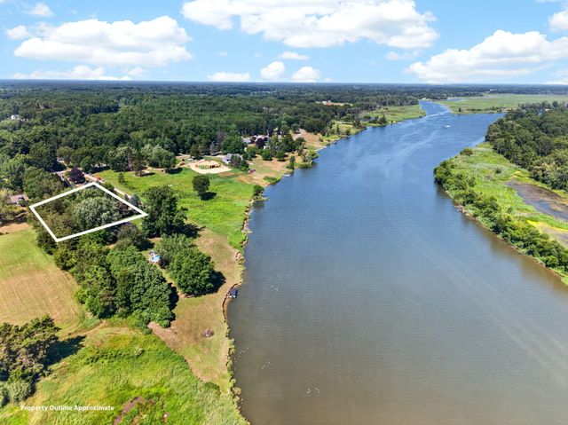 14943 Groenevelt Road, Spring Lake, MI 49456